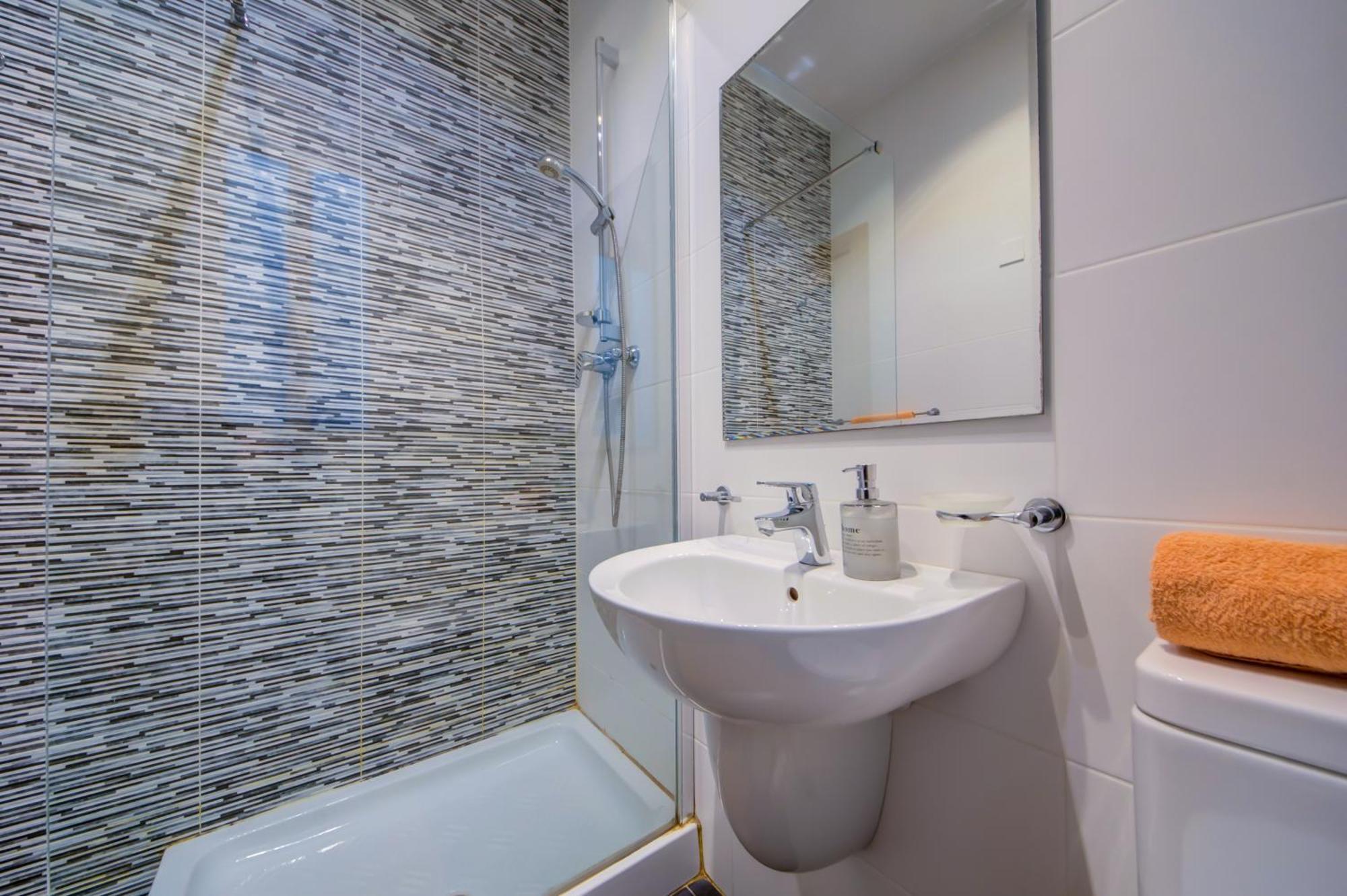 Stylish 2Br Apt With Balconies In St Julians, Paceville - Apt 6 By Vaganza Saint Julian's Luaran gambar