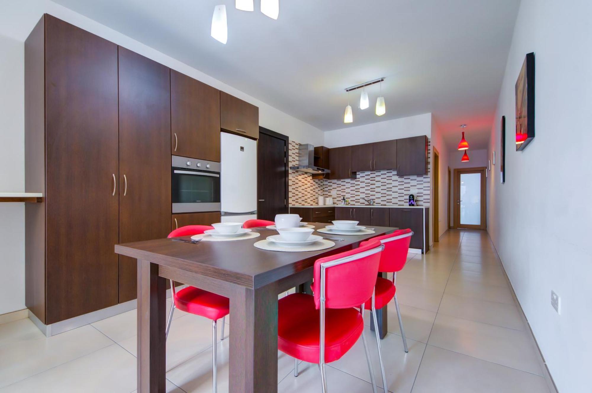 Stylish 2Br Apt With Balconies In St Julians, Paceville - Apt 6 By Vaganza Saint Julian's Luaran gambar