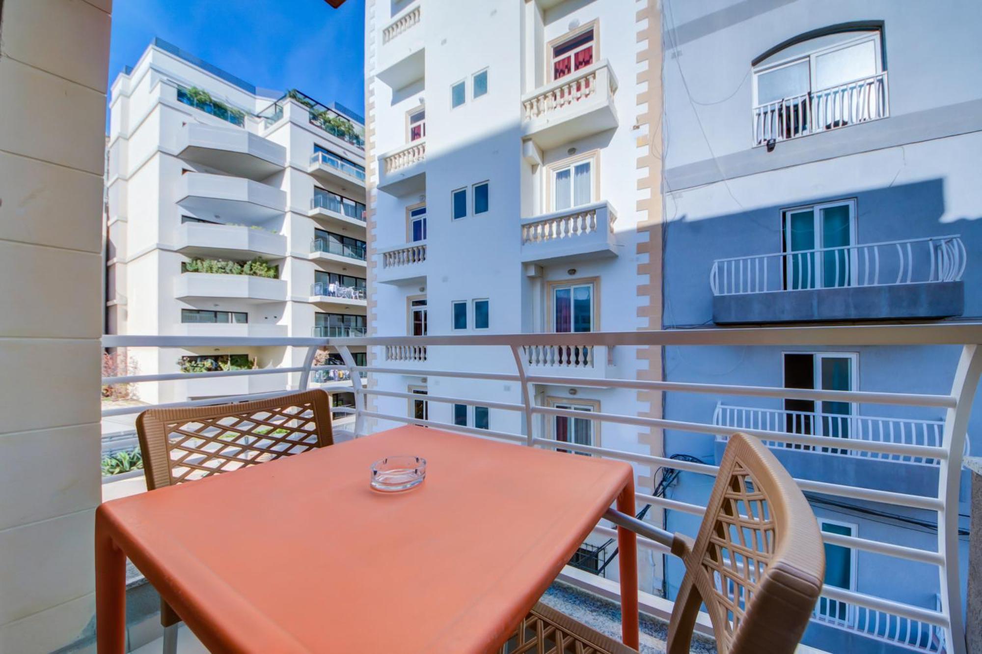 Stylish 2Br Apt With Balconies In St Julians, Paceville - Apt 6 By Vaganza Saint Julian's Luaran gambar
